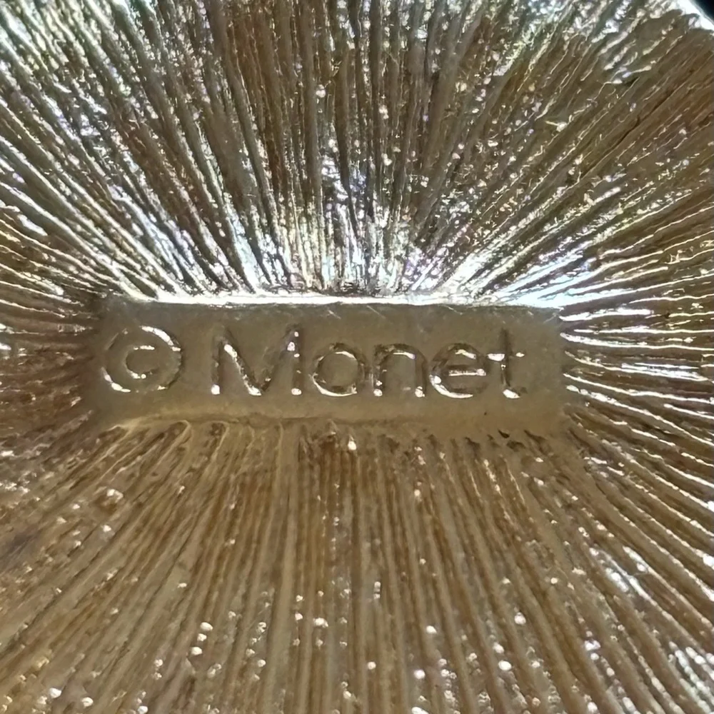 Vintage Monet Faux Pearl Slide - Picture 4 of 6